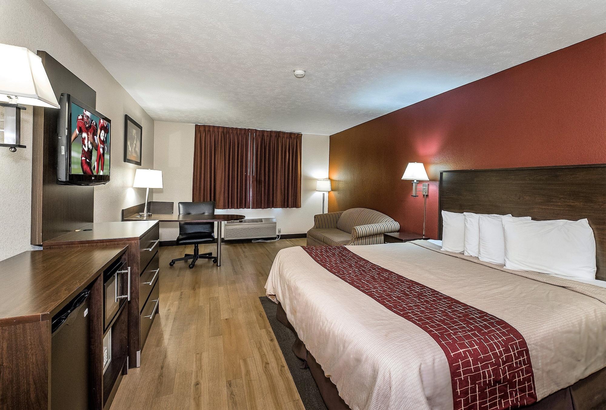 Red Roof Inn & Suites המיטג' מראה חיצוני תמונה